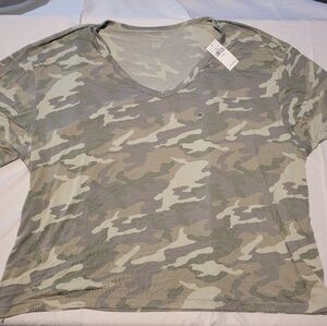 American Eagle Outfitters Green Camouflage Tee